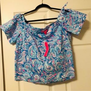 NWT Lilly Pulitzer Tamara Top Zanzibar Blue Fish Kiss. Size XL On/off shoulders